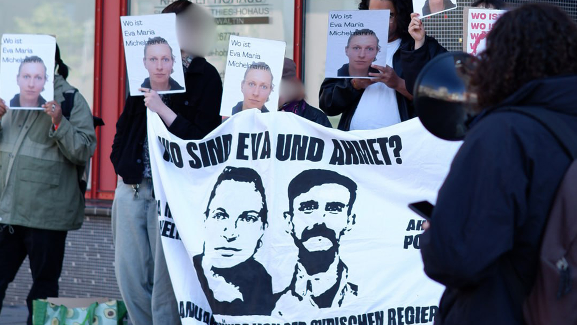 'Eva ve Ahmet�e özgürlük'