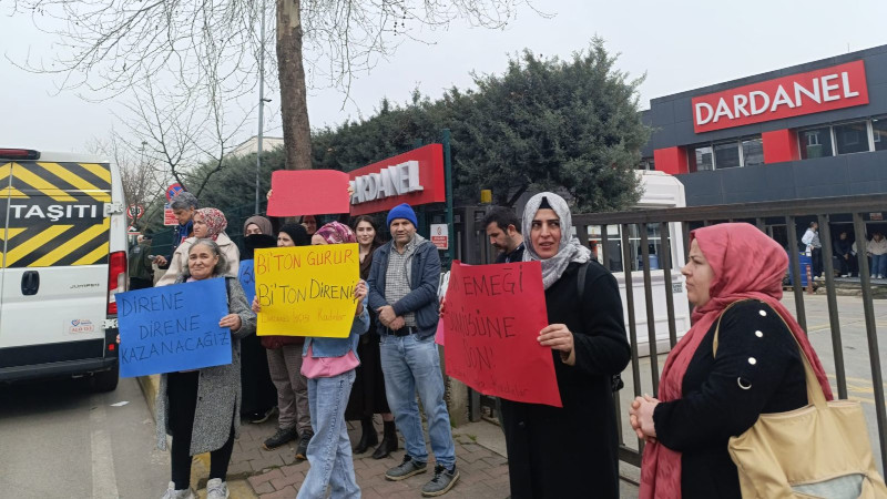 Dardanel'de kad�n i�çiler haklar� için direniyor