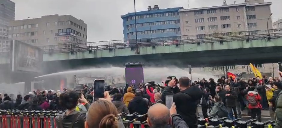 DEM Parti, Taksim'deki polis i�kencesini Meclis gündemine ta��d�