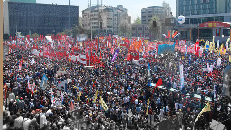 Mücadeleci sendikalar: Taksim i�çi s�n�f�na yasaklanamaz